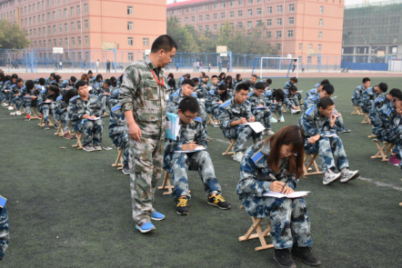 习国学经典 修德蕴之人——中国地质大学长城学院组织2016级新生《弟子规》考试