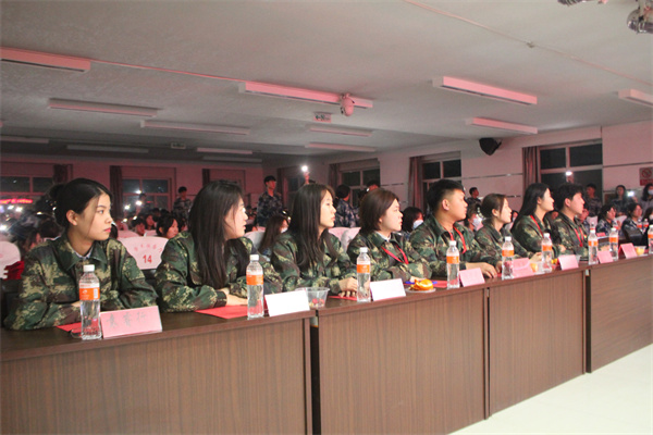 力学笃行 实习践行——“经济学院社会实习实践”总结表彰会顺利召开