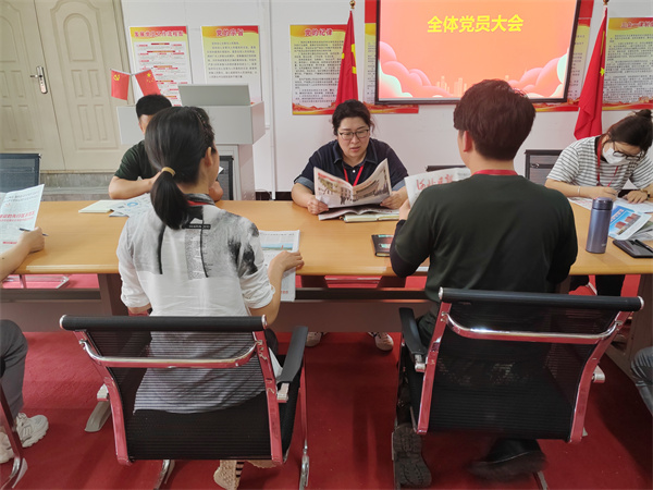 跟党走 育新人——我院党总支开展党员学习教育活动