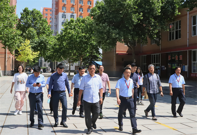 马来西亚吉隆坡建设大学参观团 莅临我校参观交流