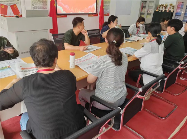 跟党走 育新人——我院党总支开展党员学习教育活动